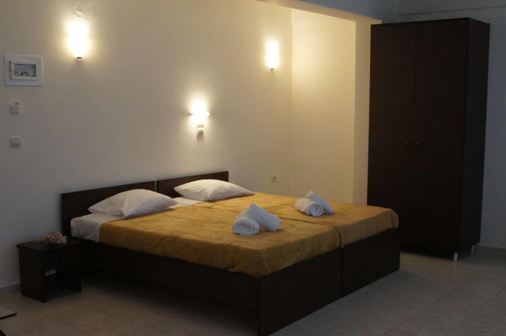 Porto Marathos Hotel Marathopoli Bagian luar foto